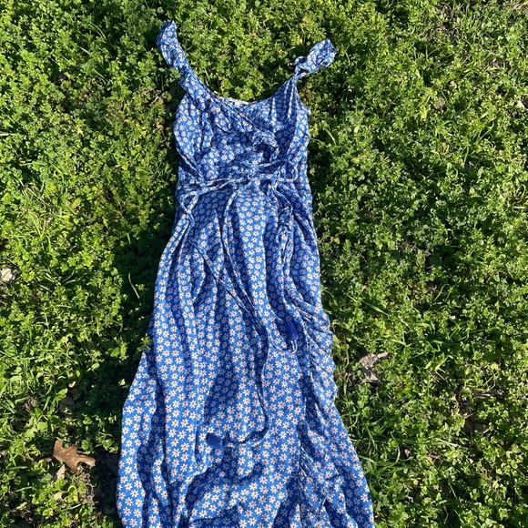 Madewell Ruffled Wrap Maxi Dress in Mini Daisy - Picture 1 of 6